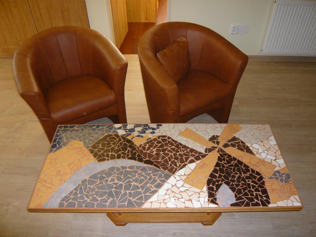 Apartmany Liska Mladé Buky Стая снимка