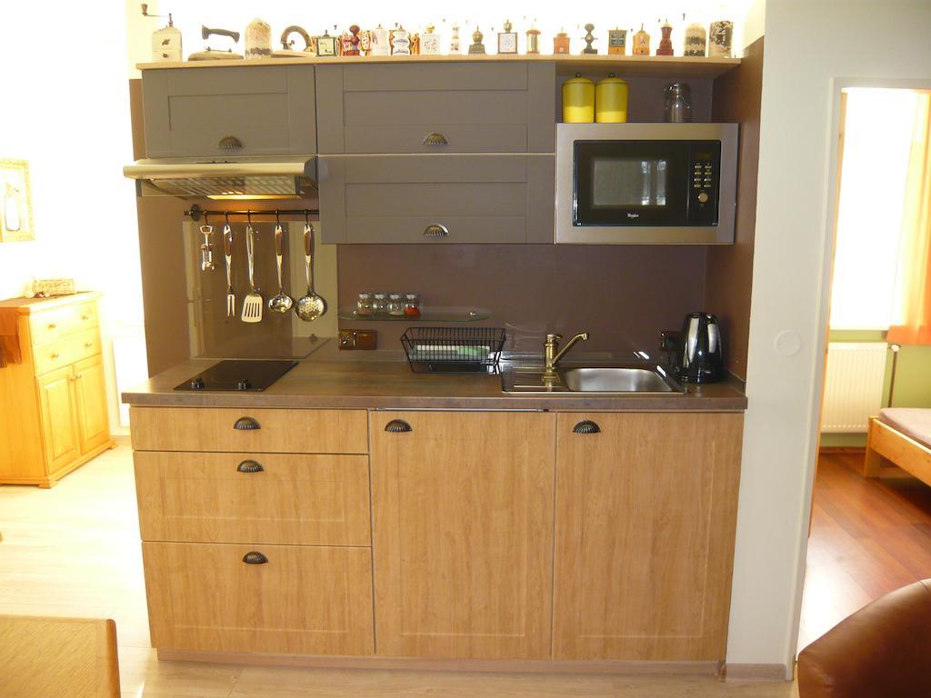 Apartmany Liska Mladé Buky Стая снимка