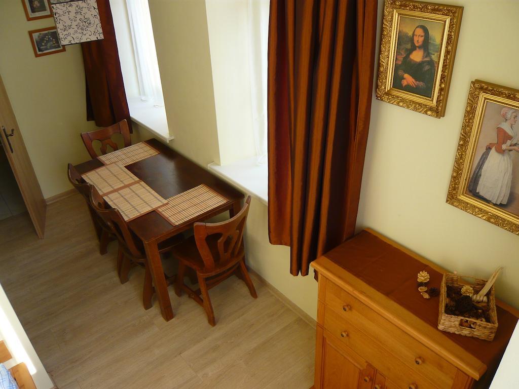 Apartmany Liska Mladé Buky Стая снимка